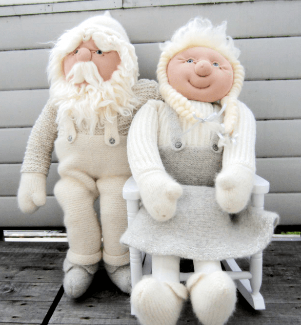 Hovedbilde HVITE KLÆR TIL KJEMPENISSENE ...