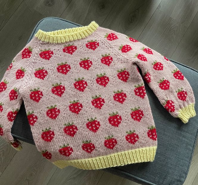 Hovedbilde Kajas Jordbærgenser - Rosa