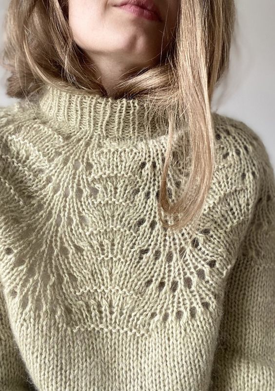 leKnit - Peacock sweater