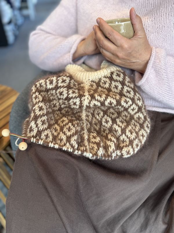 Fryd Sweater -marsipan/nougat