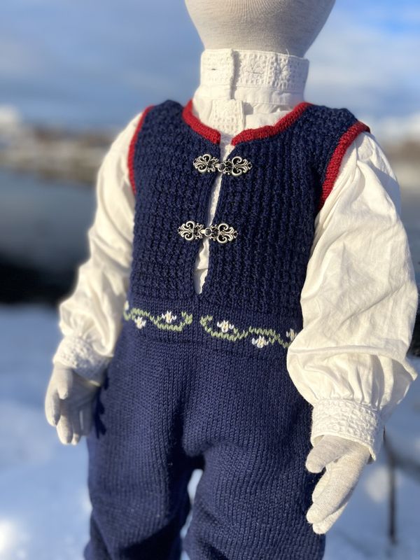 Festdrakt fra Lofoten - Sparkebukse