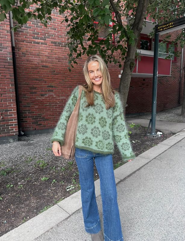 FORHÅNDSBESTILLING Mari Sweater - grønn