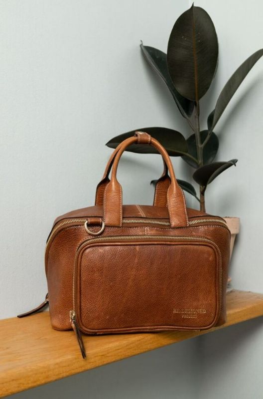 Project 39 - Walnut/Gold