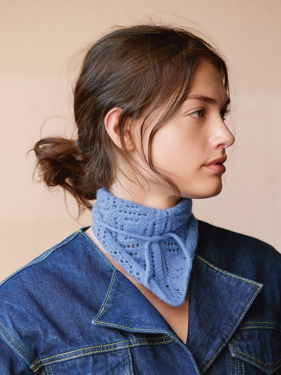 2508 Nr. 4 - Agnes Head Scarf 